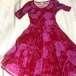 LuLaRoe dress with mid length sleeves